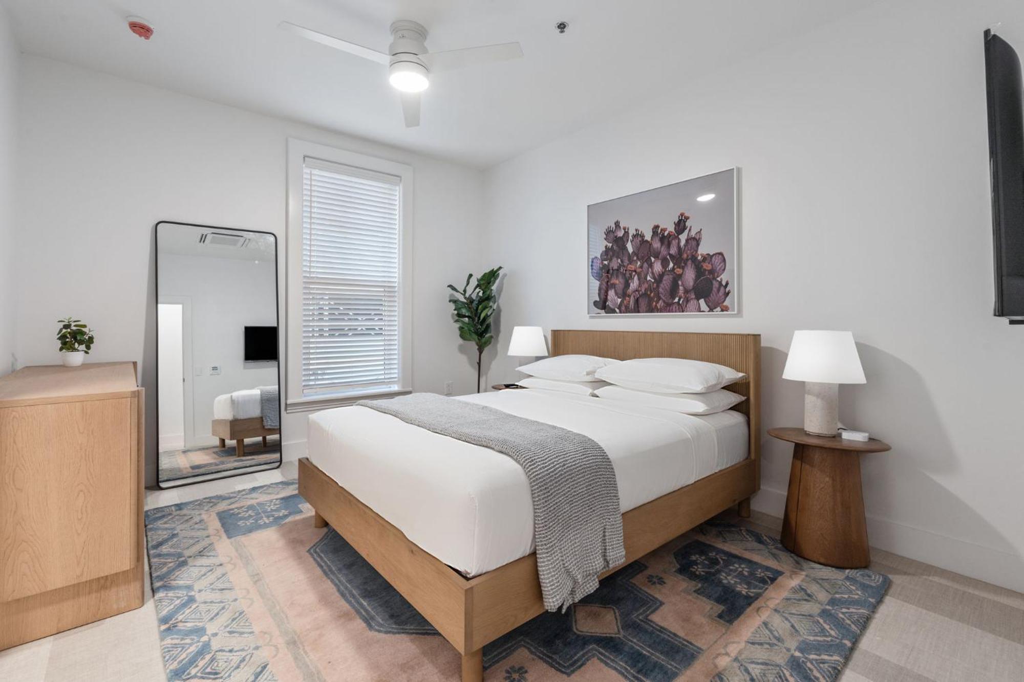 The Continental, Powered By Placemakr - Downtown - Market Square